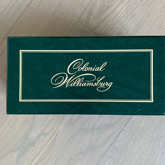 Williamsburg Two Men with Cart - Lang and Wise - Picture 2 of 11